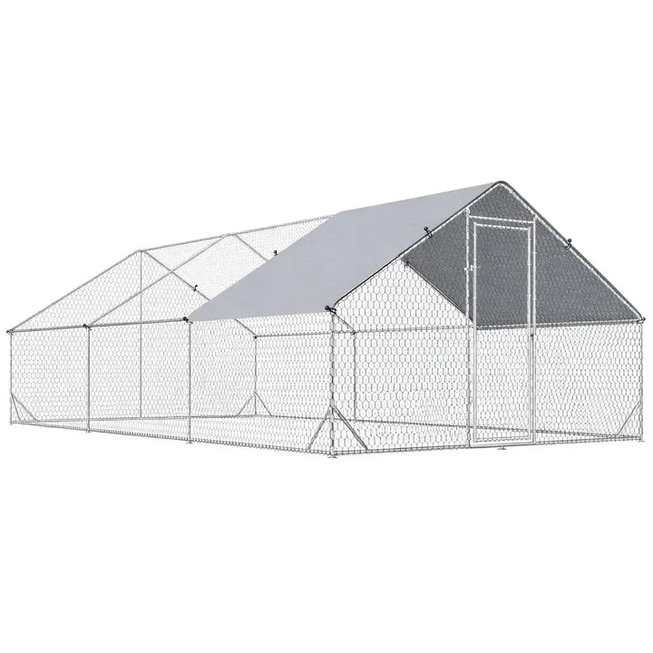 Grand enclos à poules de 18 m² en acier galvanisé, vue d'ensemble sur fond blanc