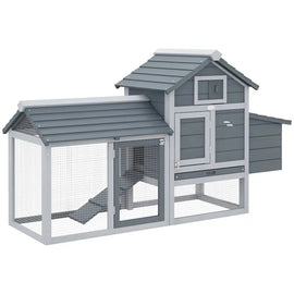 Petit poulailler en bois gris et blanc de 150 cm, abri surélevé au centre, pondoir à droite et enclos grillagé à gauche