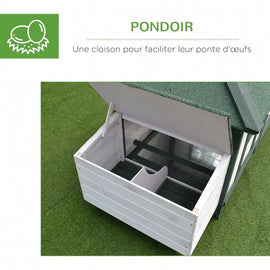 Pondoir ouvert par son toit à charnières, montrant la cloison intérieure qui sépare les emplacements de ponte